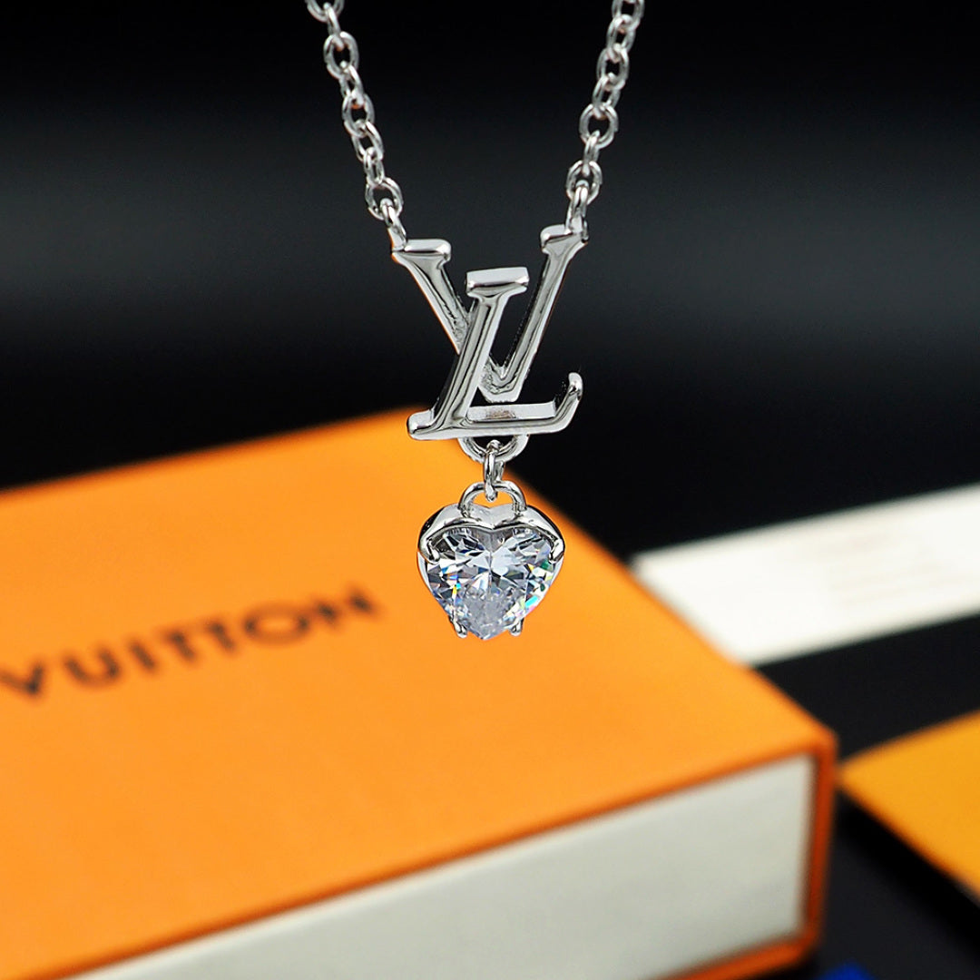 jewelry/necklace/model:338097