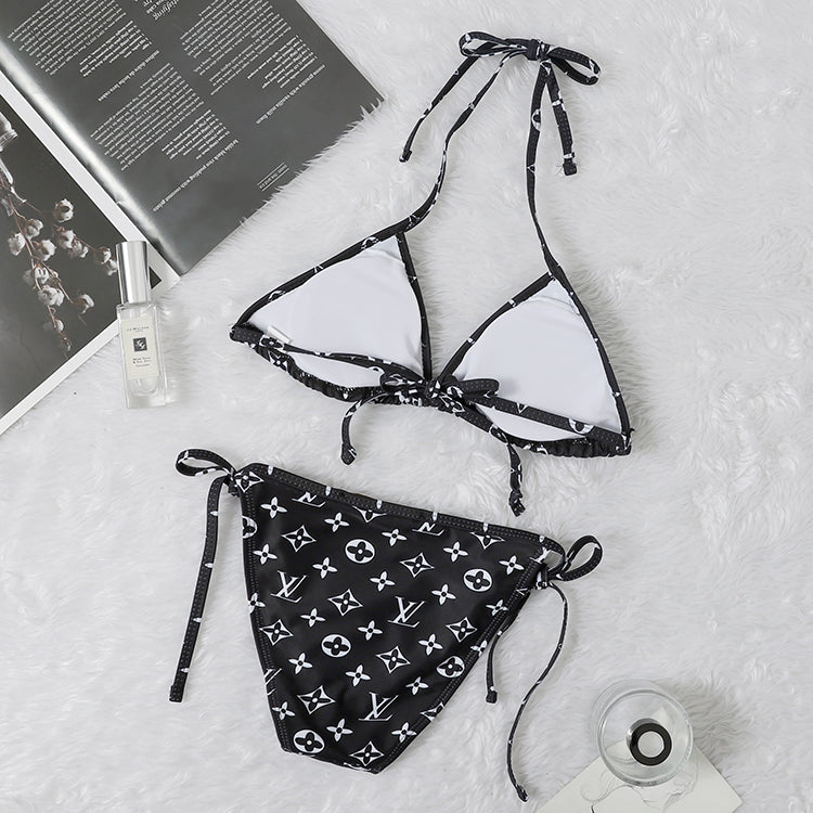Swimsuit/Model: Y104
