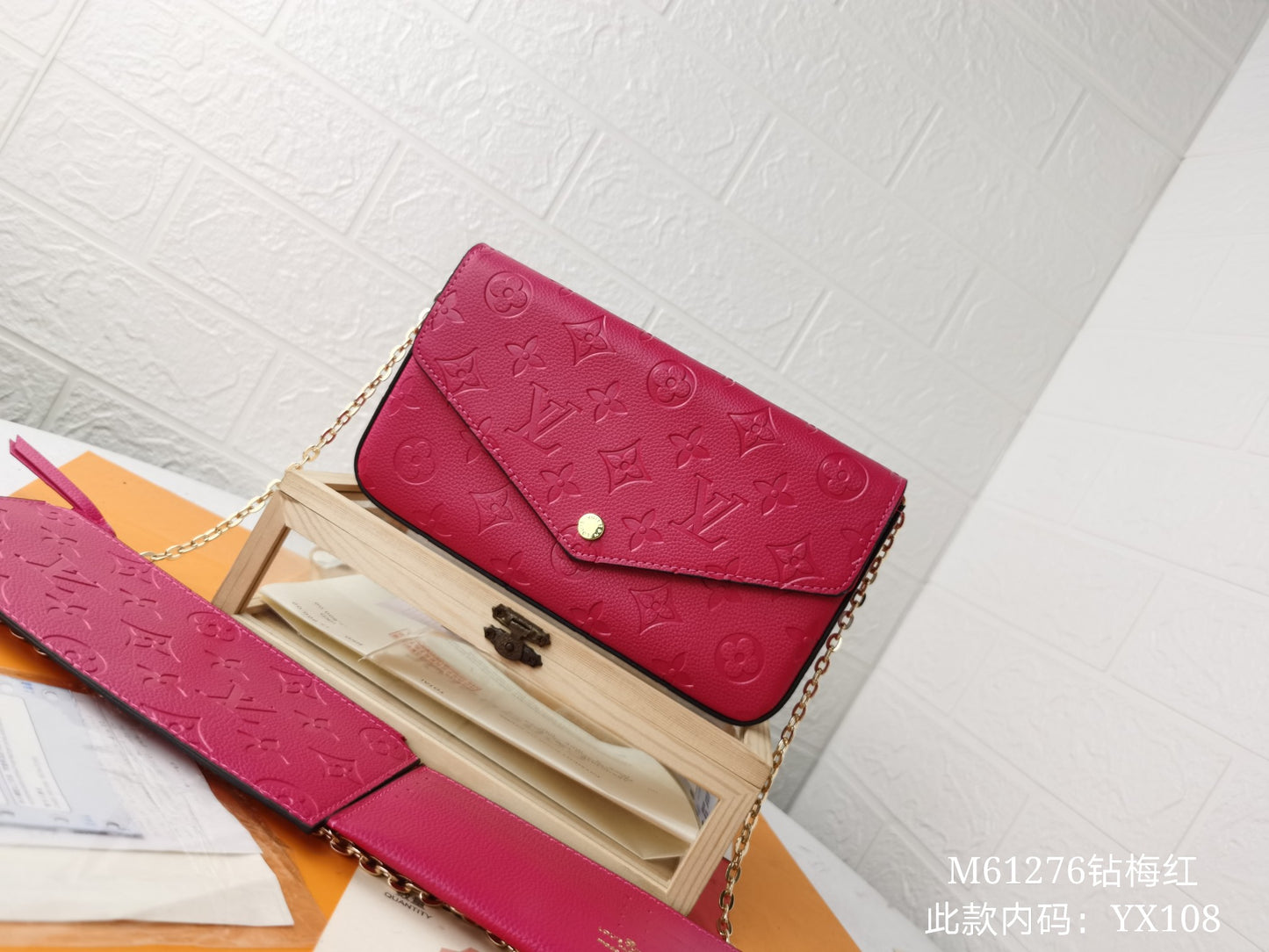 Wallet/Quality: 4A/Model:M61276