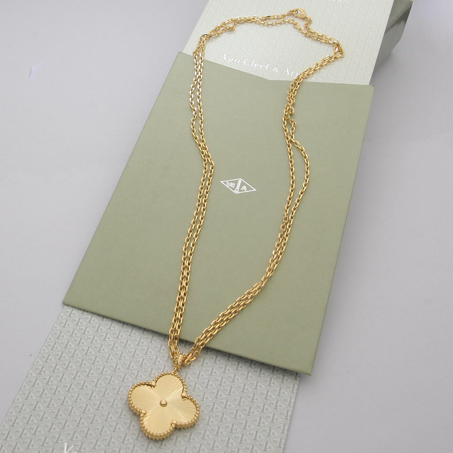 jewelry/necklace/model:H61