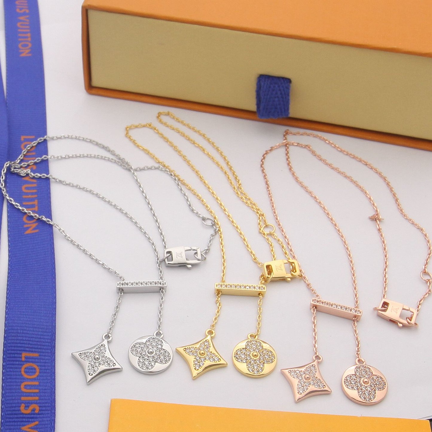 jewelry/necklace/model:H57