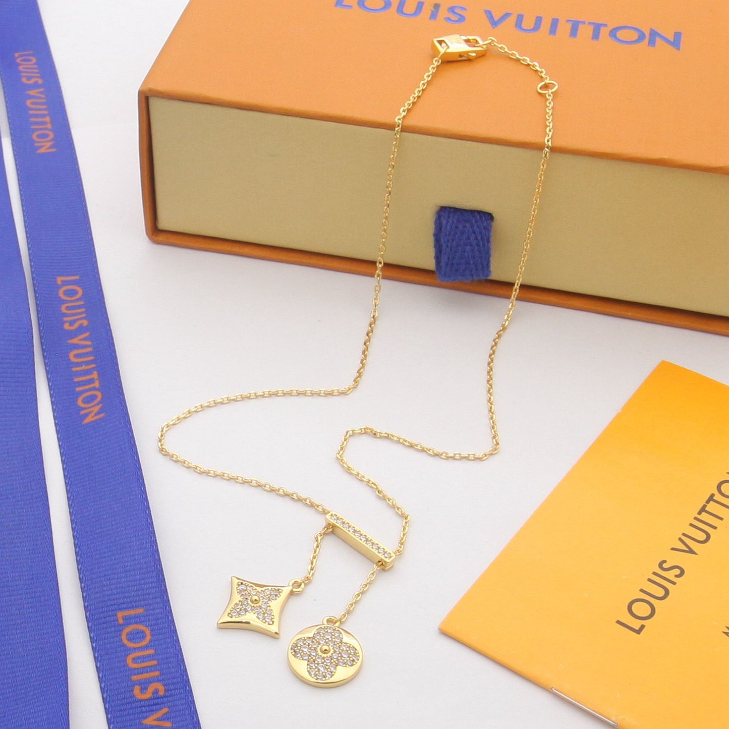 jewelry/necklace/model:H57