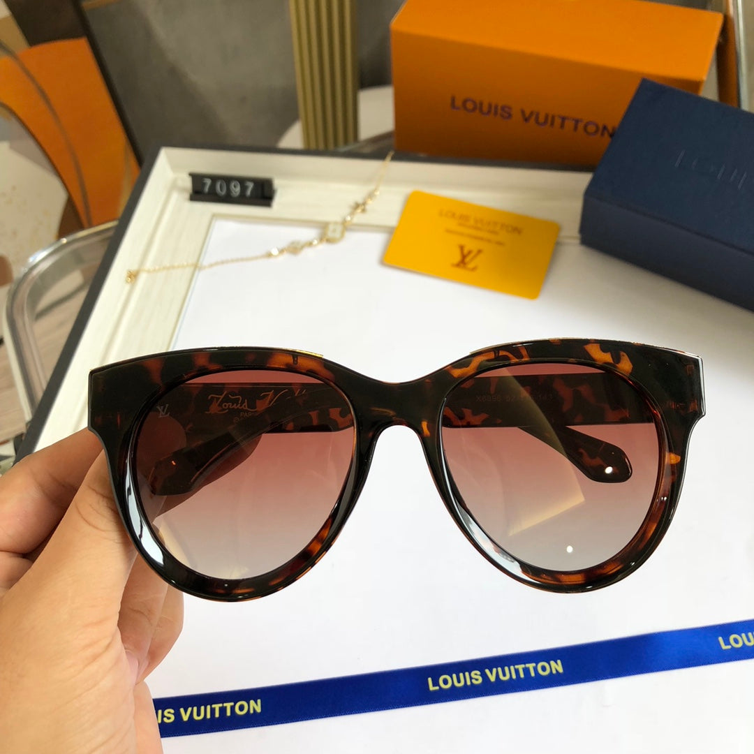 sunglasses /Lens: UV400 /Model:7097