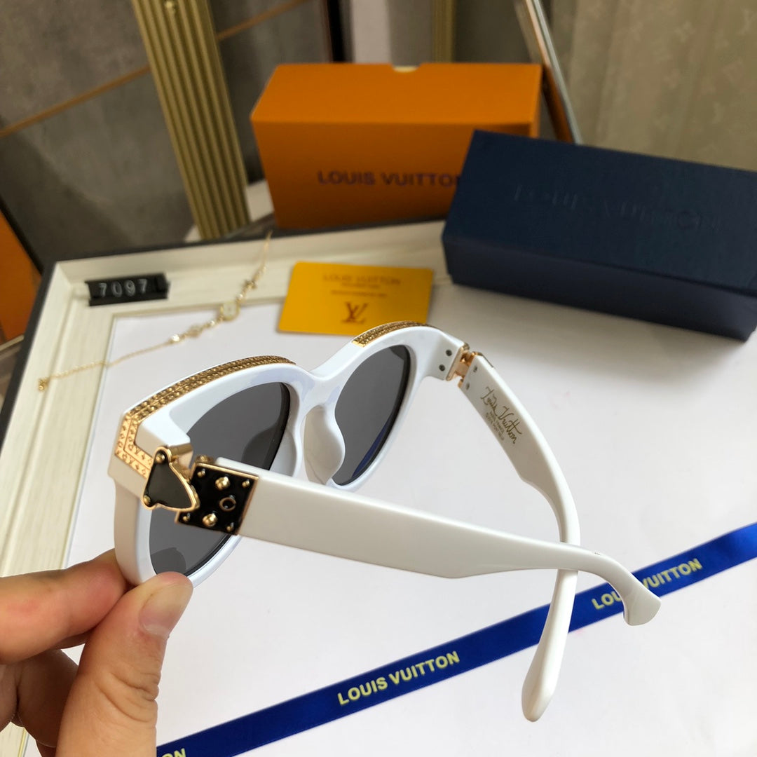 sunglasses /Lens: UV400 /Model:7097
