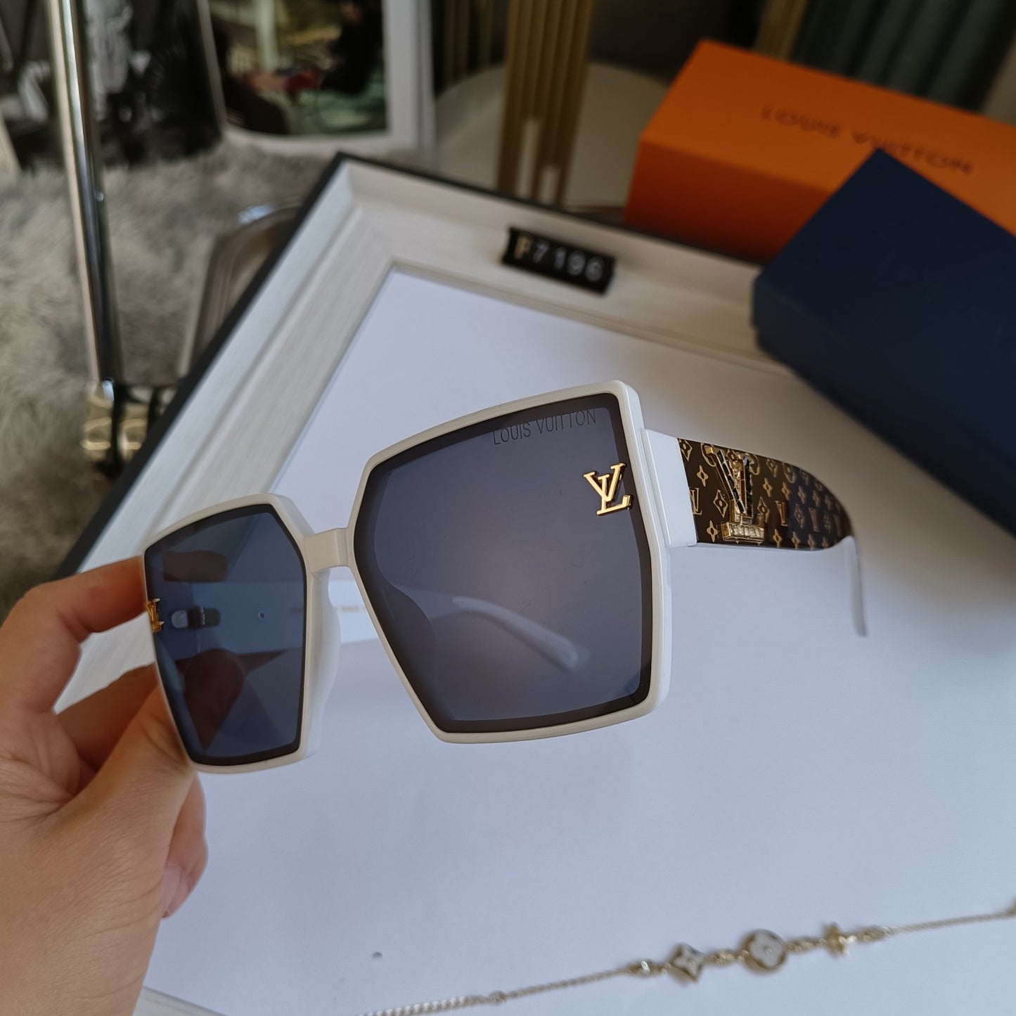 sunglasses /Lens: UV400 /Model:9176