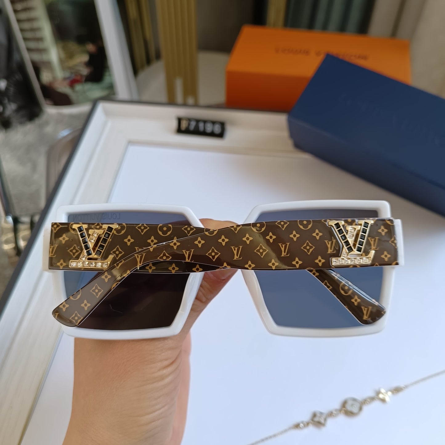 sunglasses /Lens: UV400 /Model:9176