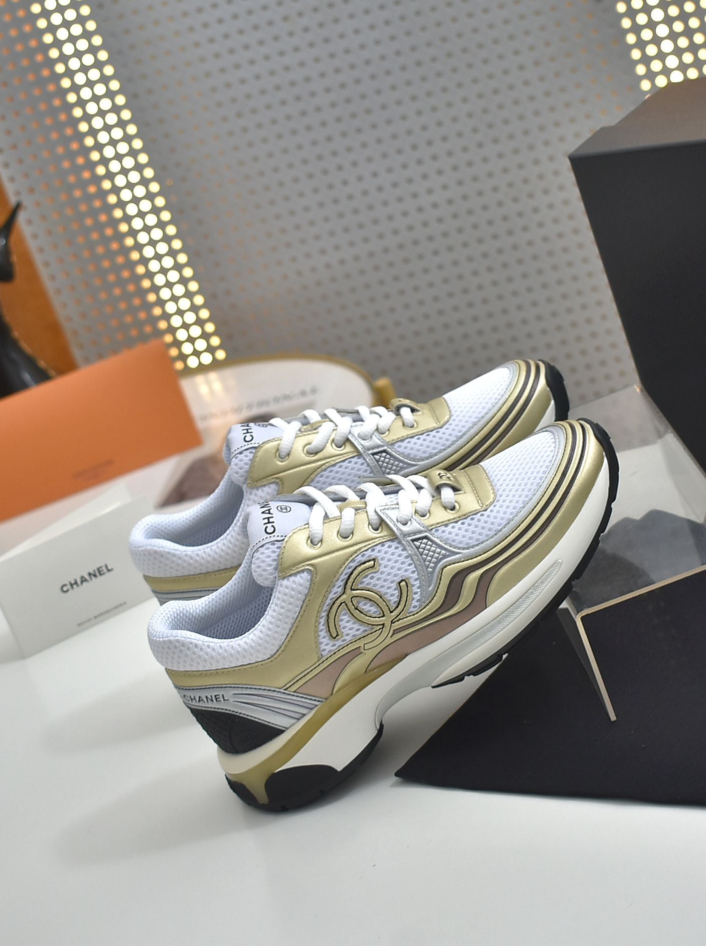 Shoes/Model:X81