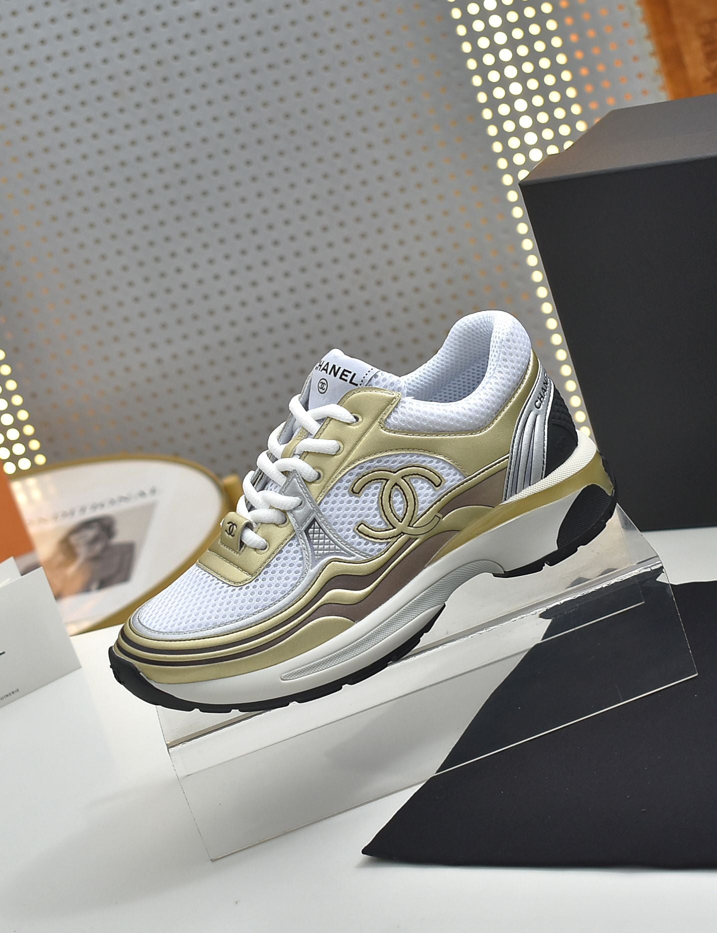 Shoes/Model:X81