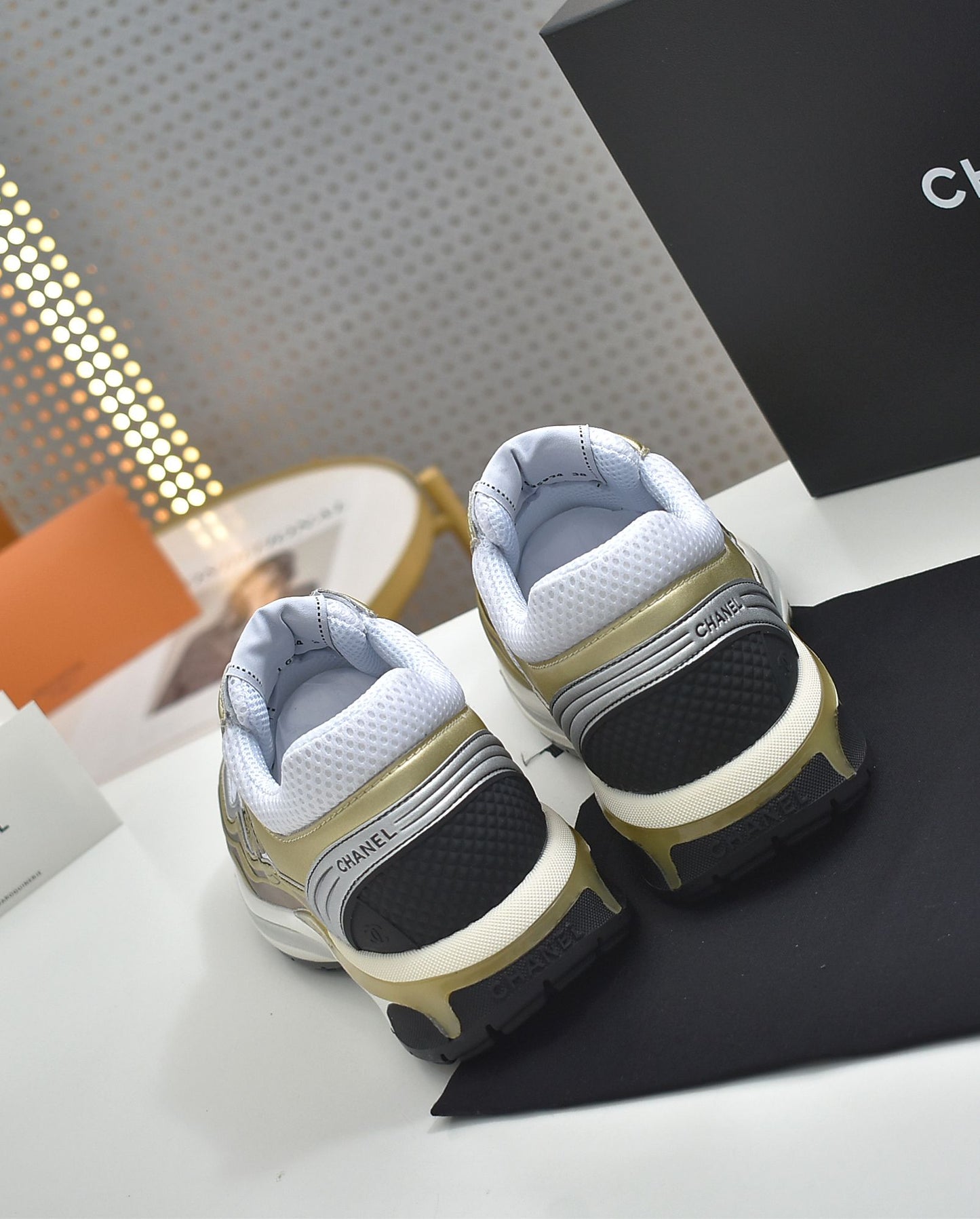 Shoes/Model:X81