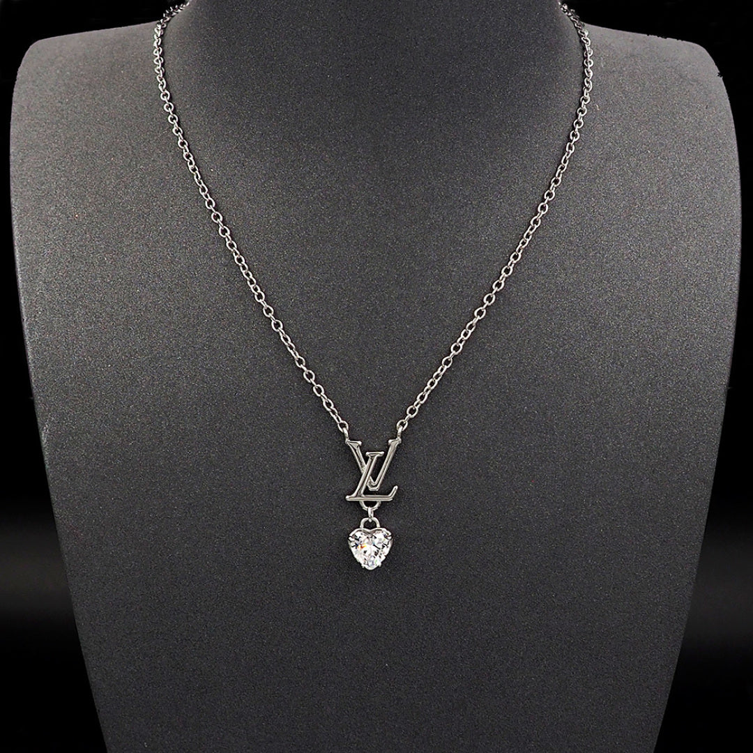 jewelry/necklace/model:338097