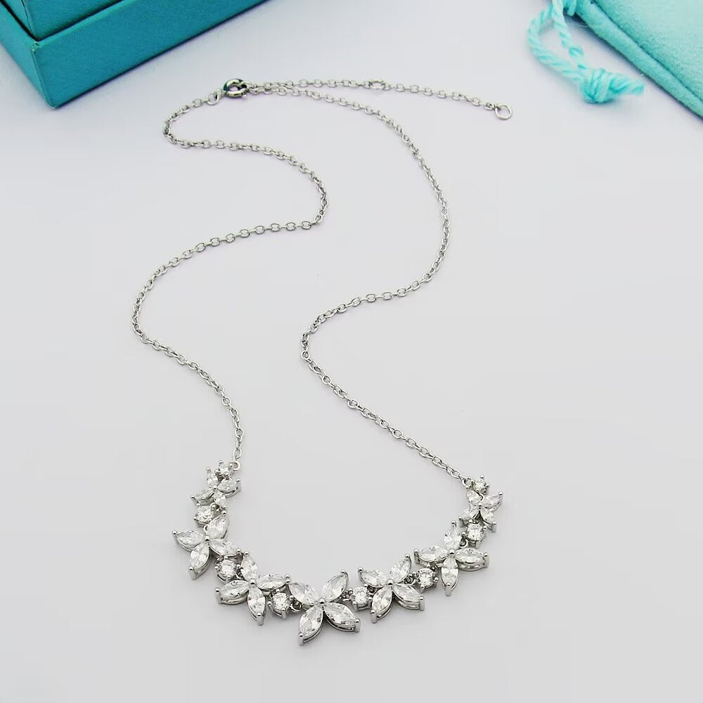 Jewelry/Necklace/Model: 250881