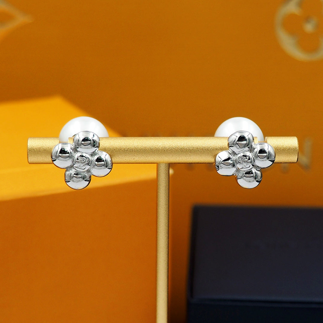 jewelry/earrings/model:338025
