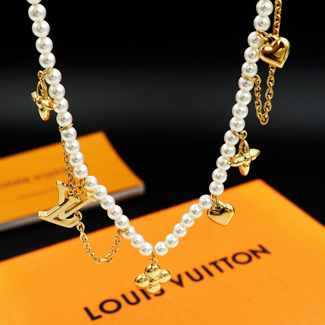 jewelry/necklace/model:352027