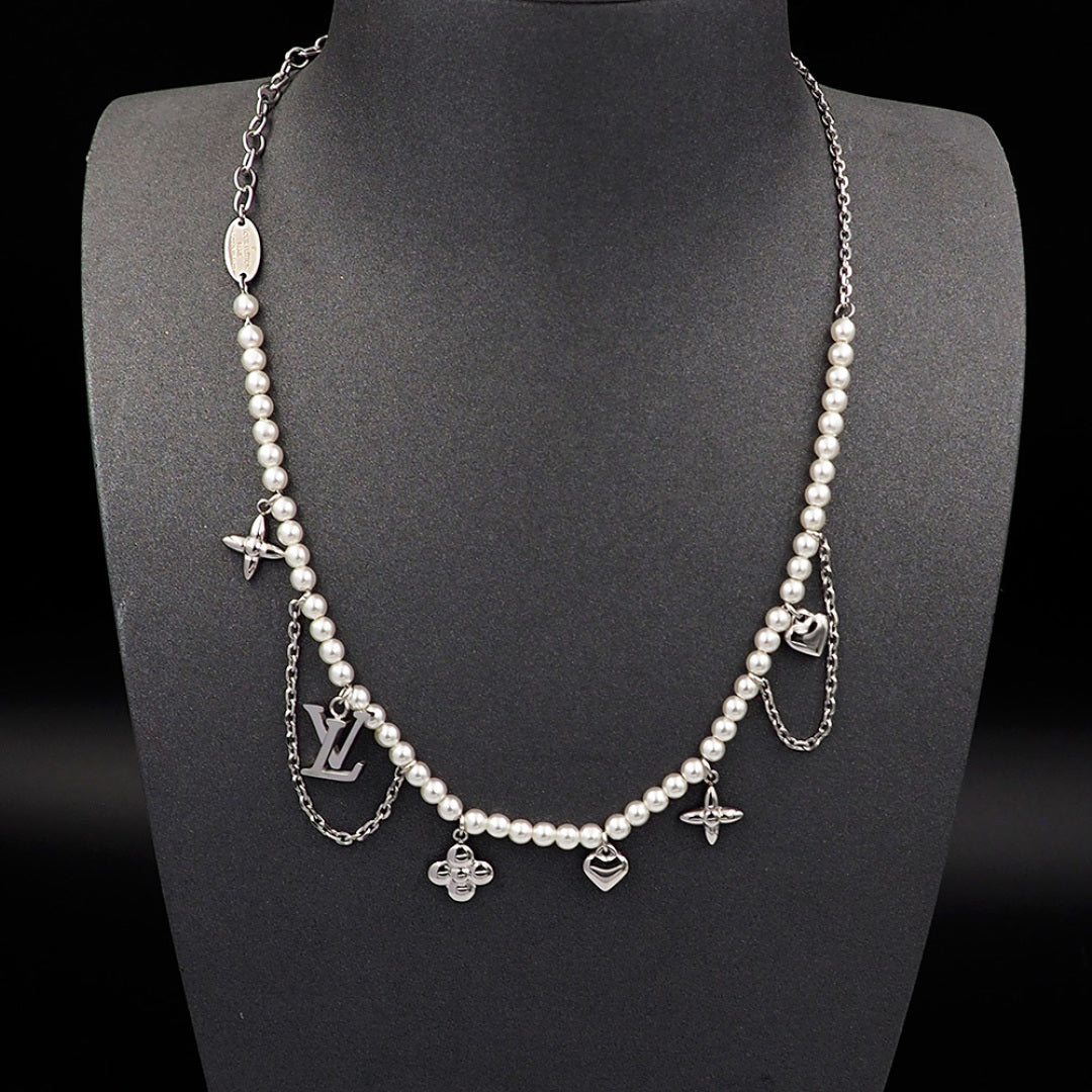 jewelry/necklace/model:352027