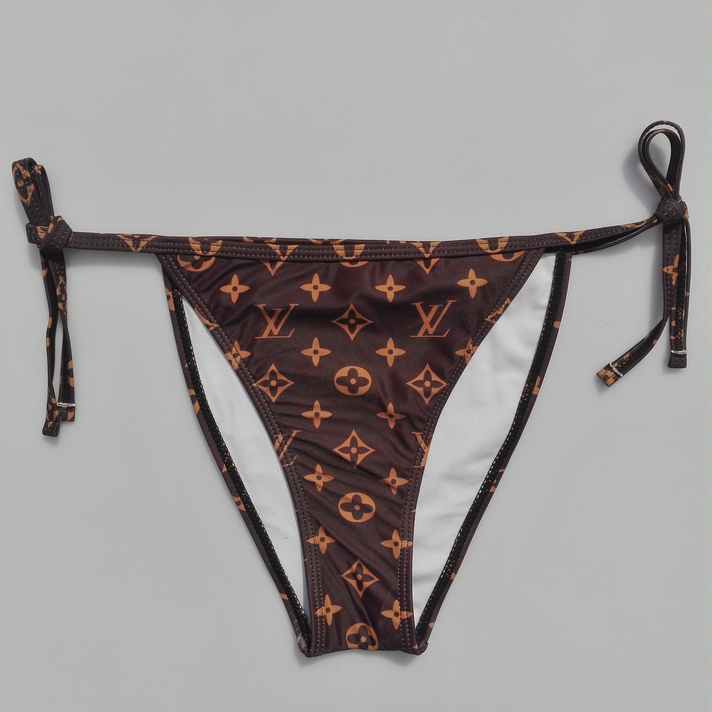 Swimsuit/Model: Y104