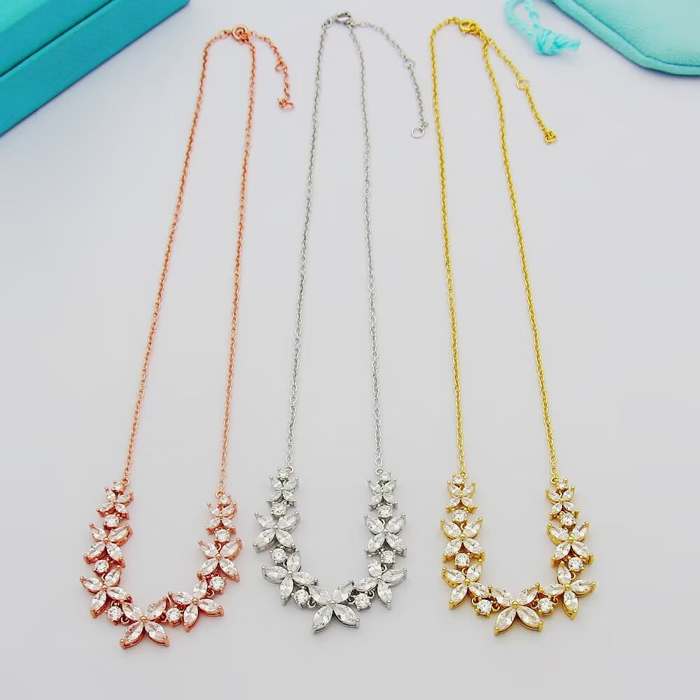 Jewelry/Necklace/Model: 250881