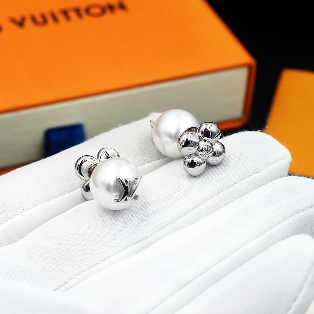 jewelry/earrings/model:338025
