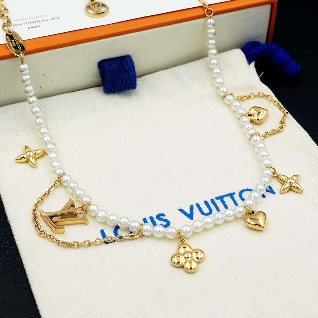jewelry/necklace/model:352027