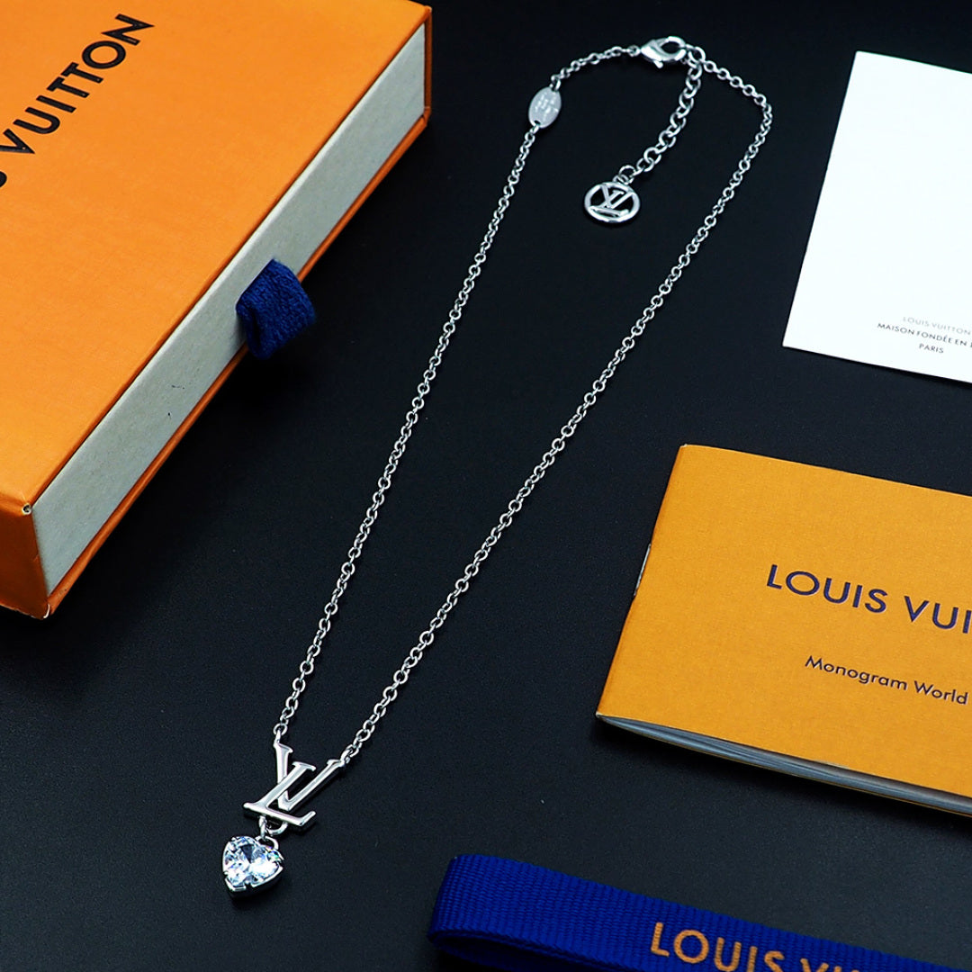 jewelry/necklace/model:338097