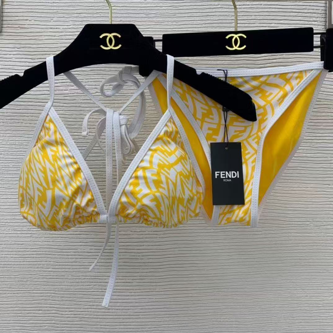 Swimsuit/Model: Y106