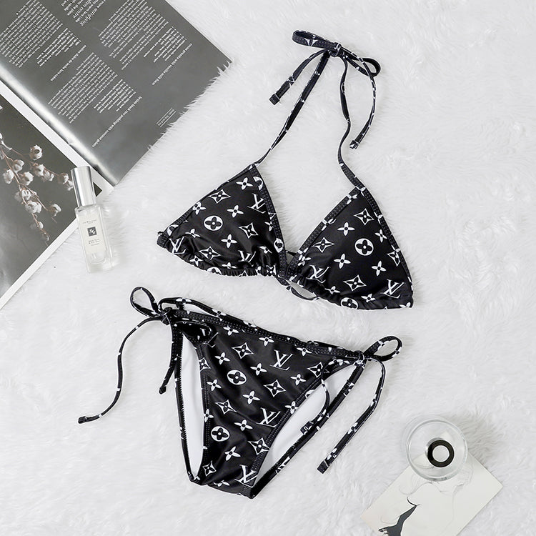 Swimsuit/Model: Y104