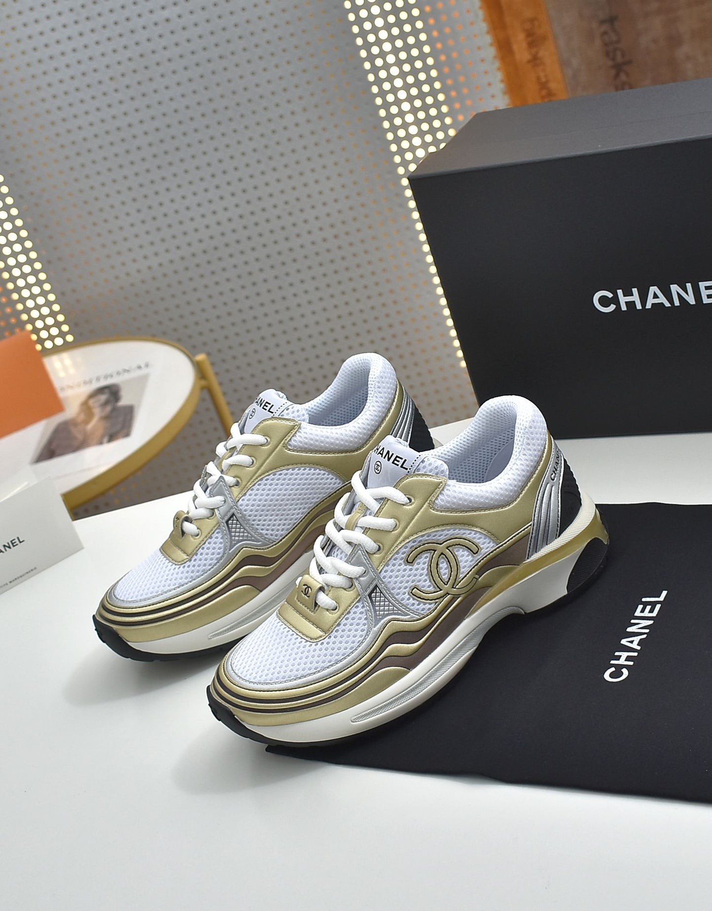 Shoes/Model:X81