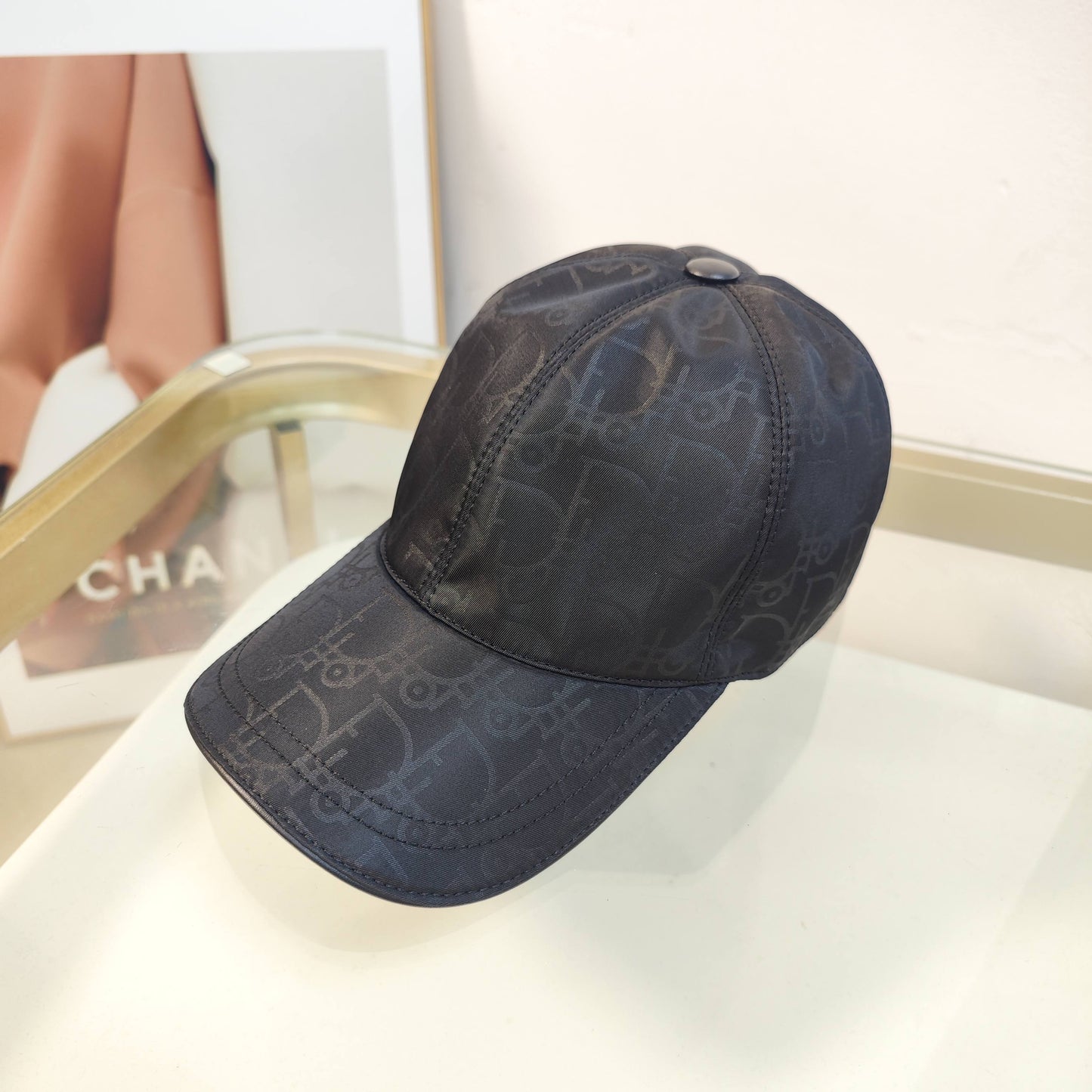 hat/ model: T54
