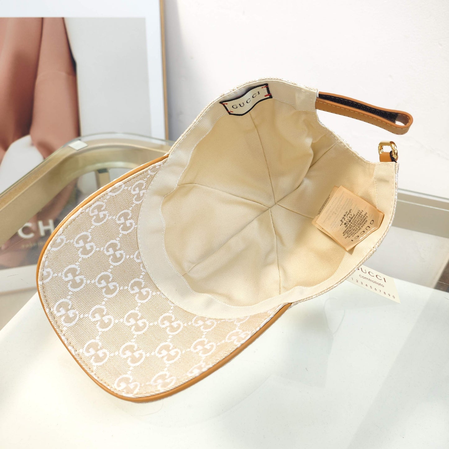 hat/ model: T54