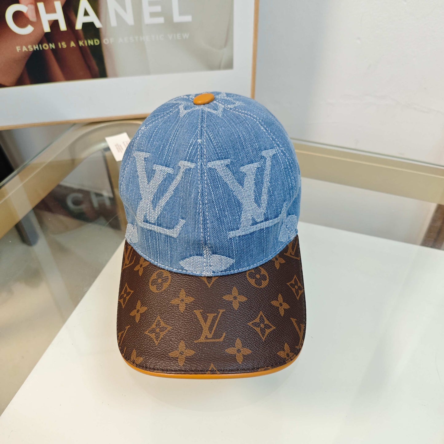 hat/ model: T56