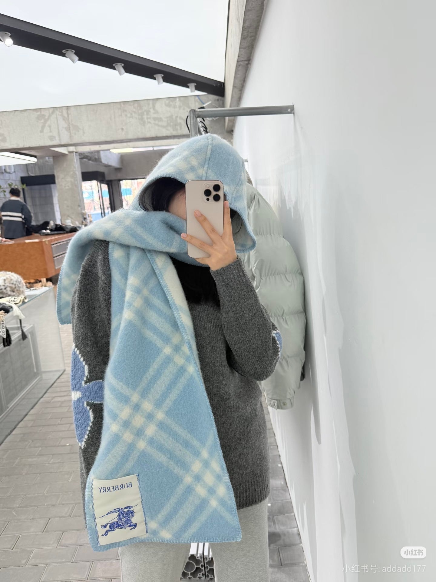 scarf/model: T75