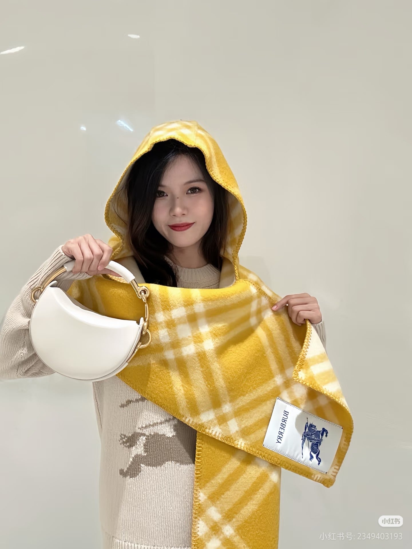 scarf/model: T75