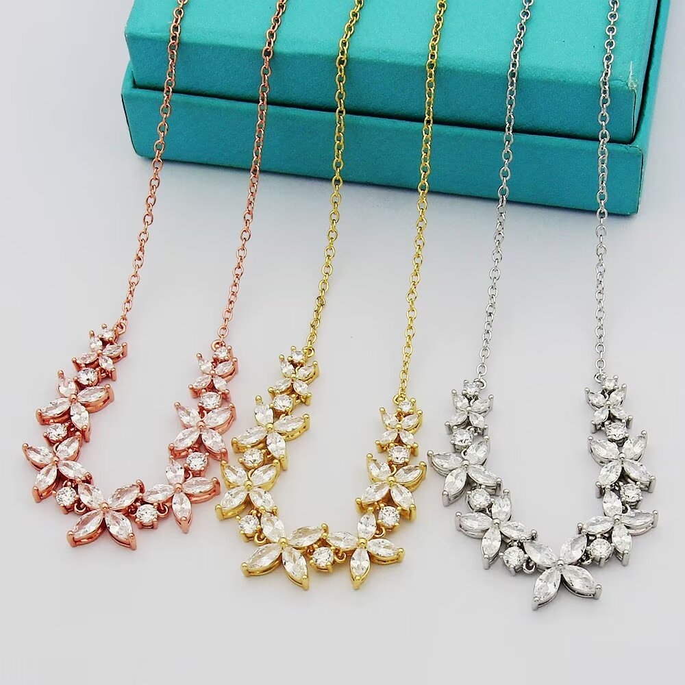 Jewelry/Necklace/Model: 250881