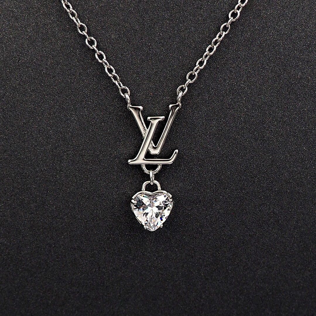 jewelry/necklace/model:338097
