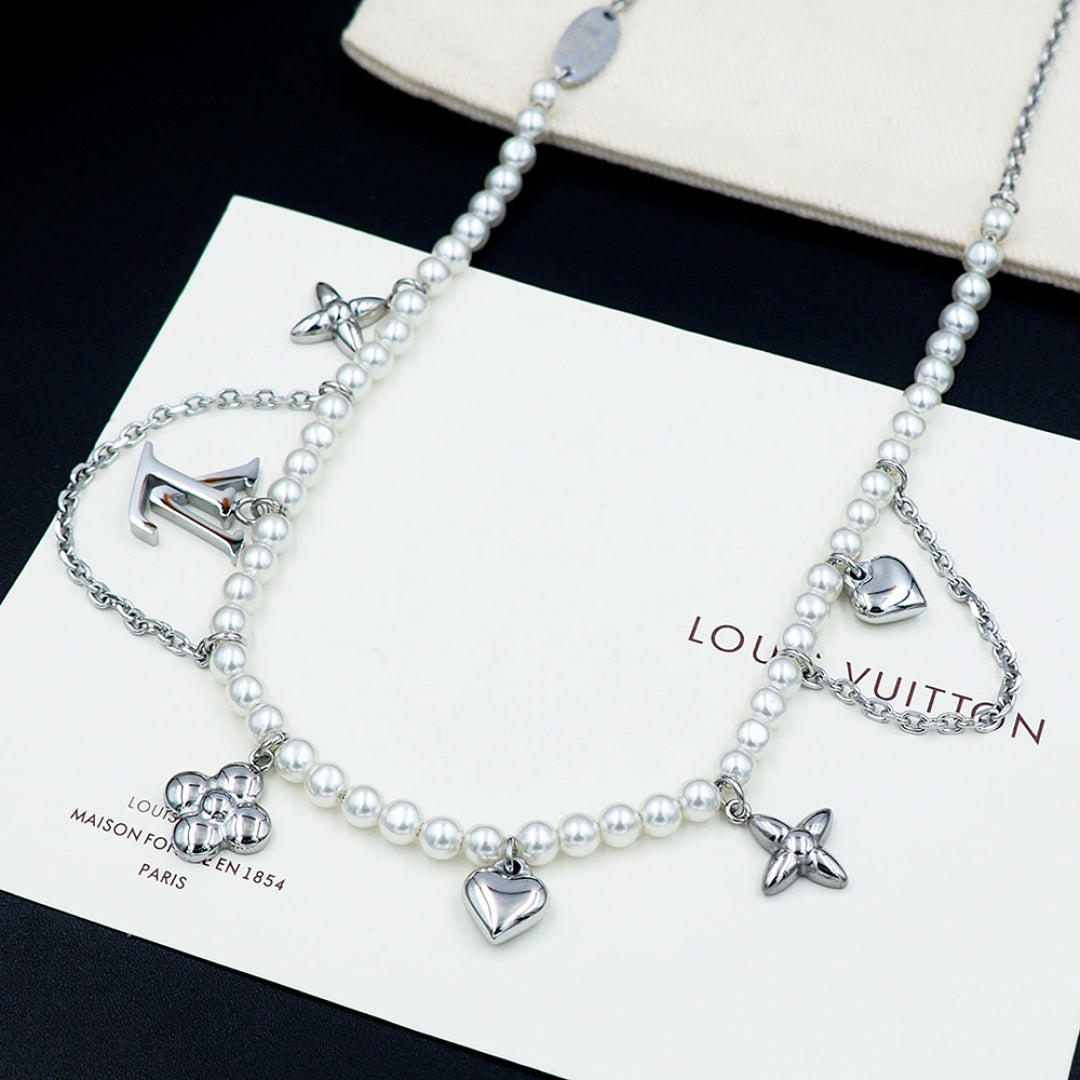 jewelry/necklace/model:352027