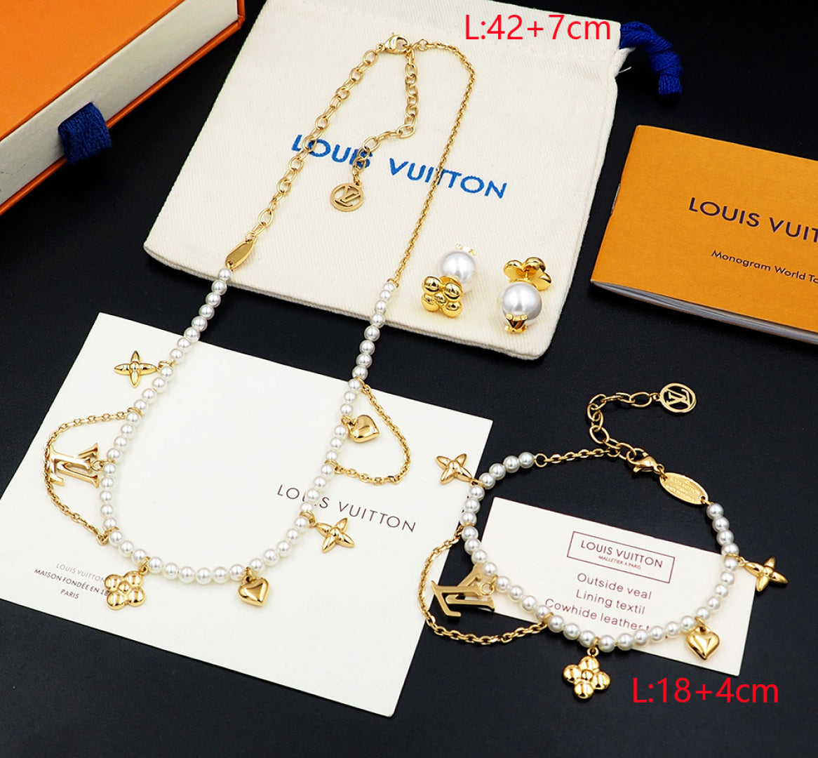 jewelry/necklace/model:352027