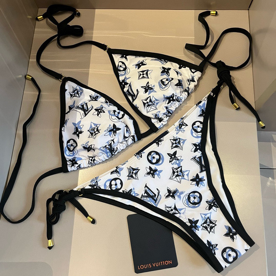 Swimsuit/Model: Y106
