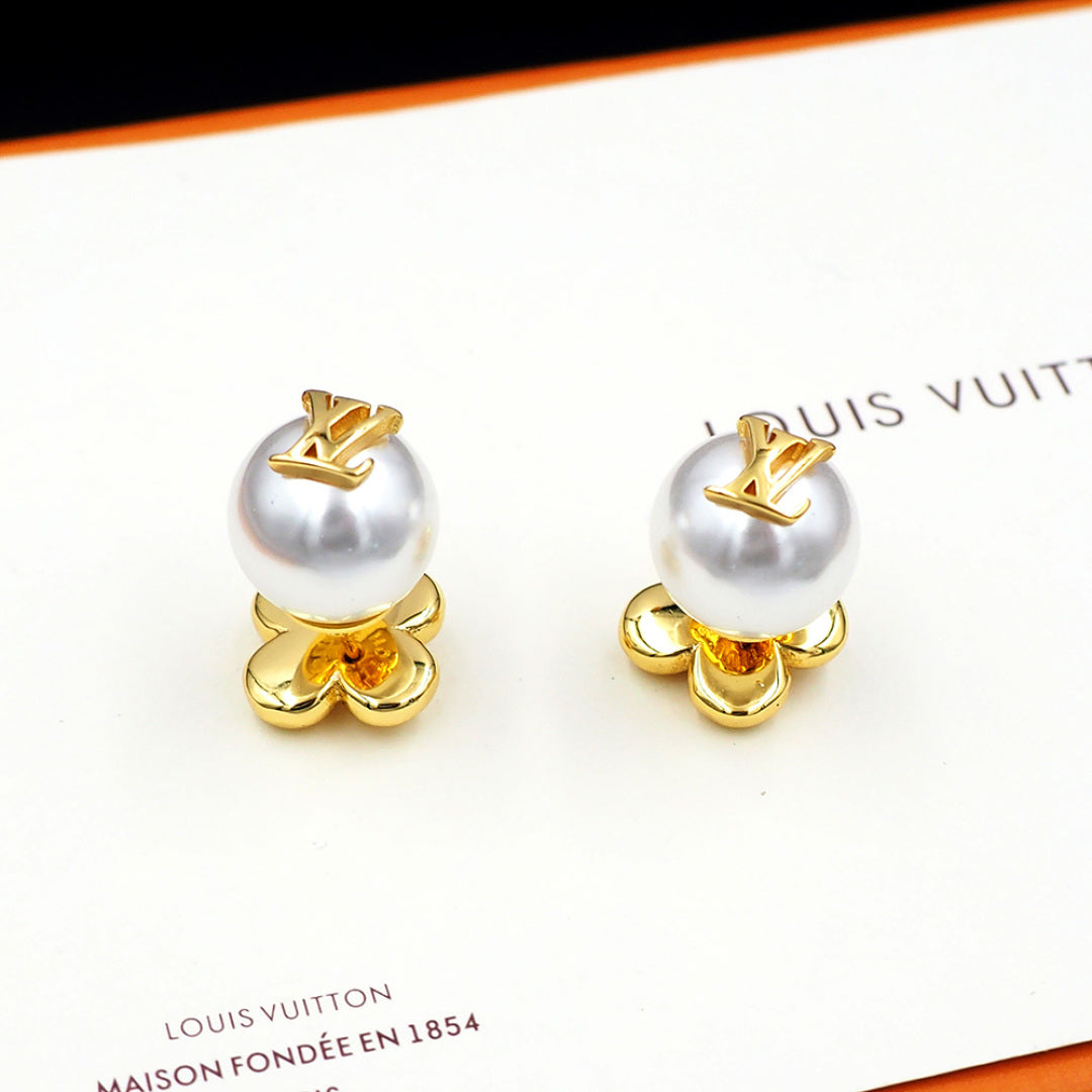 jewelry/earrings/model:338025