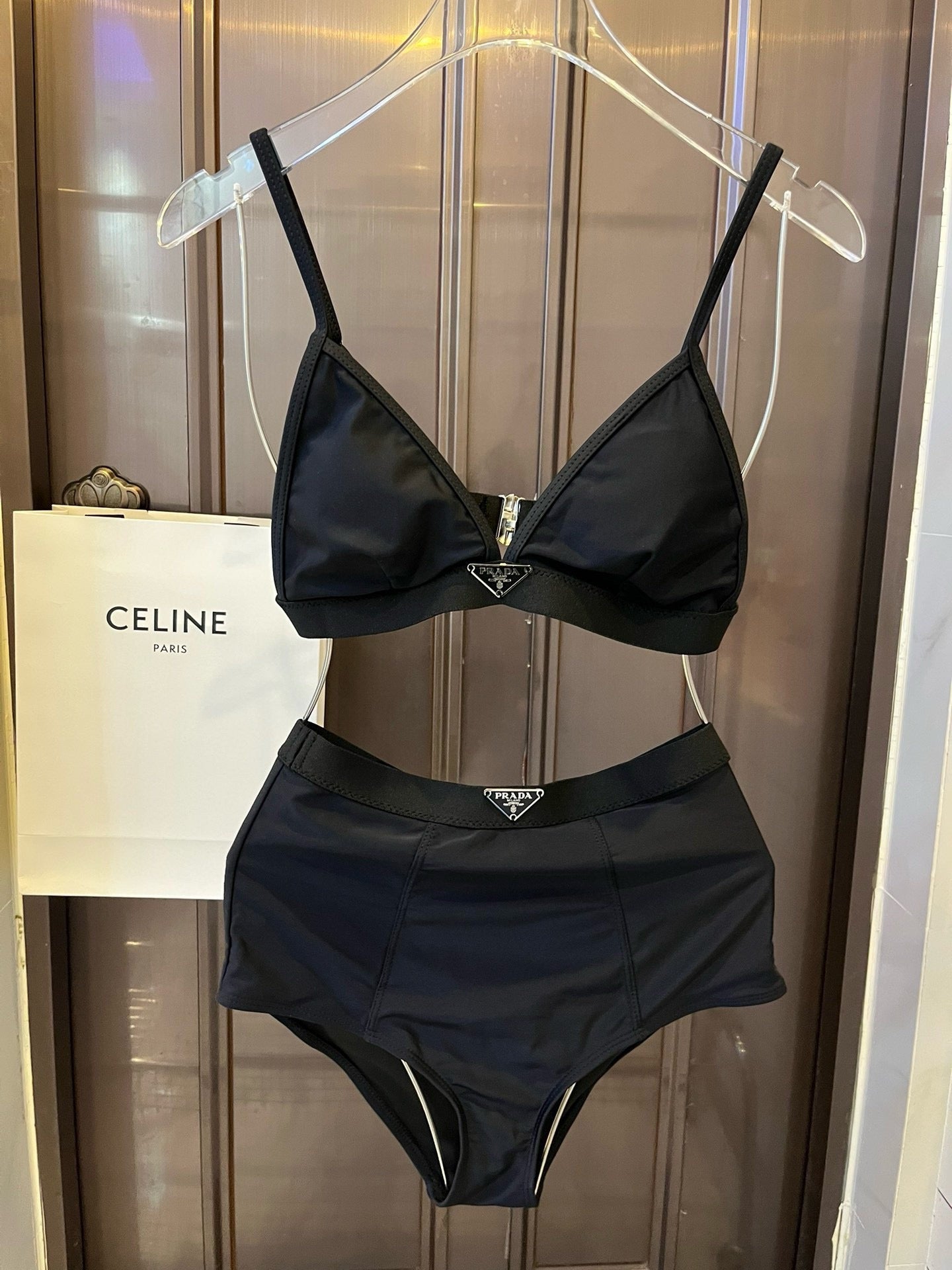 Swimsuit/Model: Y106