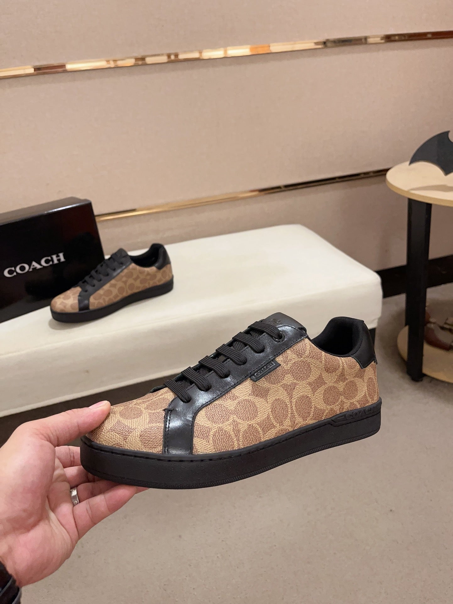 Shoes/Model:X98