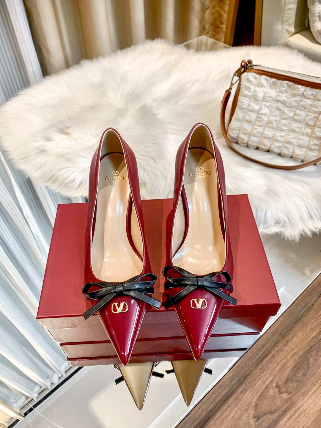 shoes/model: X12