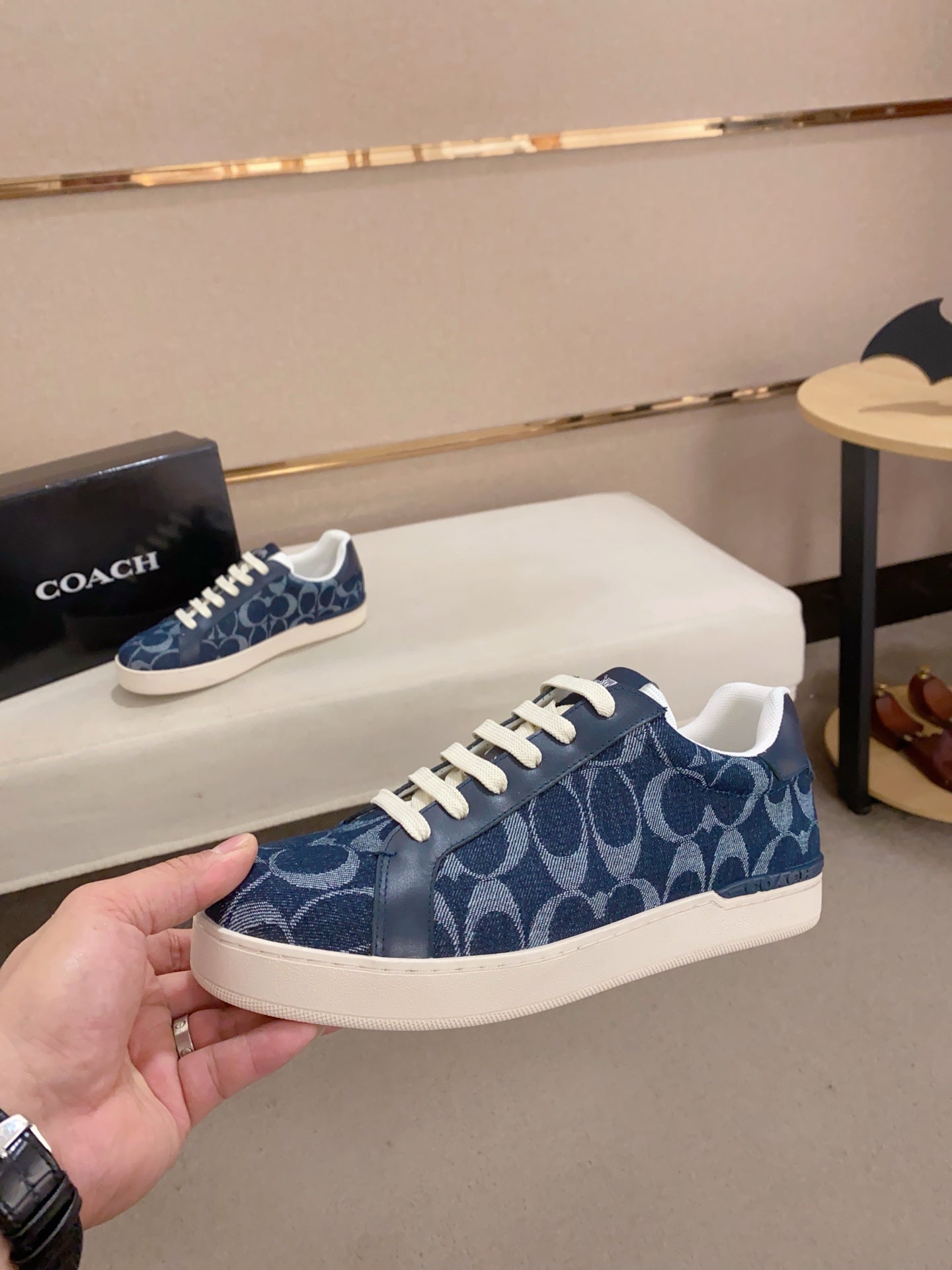 Shoes/Model:X98