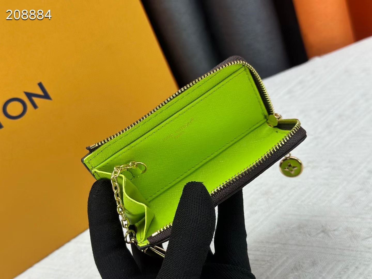 Keychain/Quality: 4A/Model:M14529