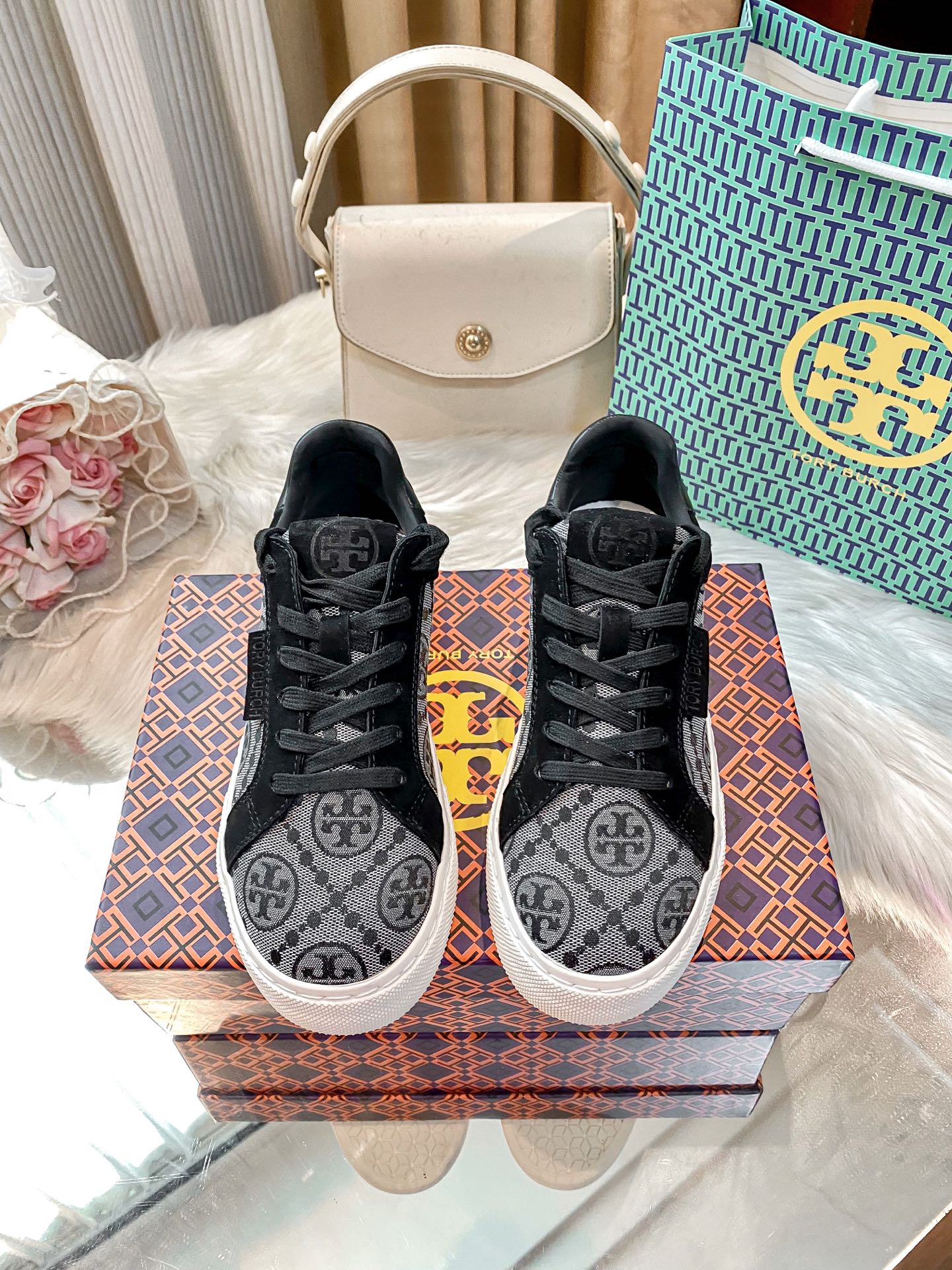 Shoes/Model:X86