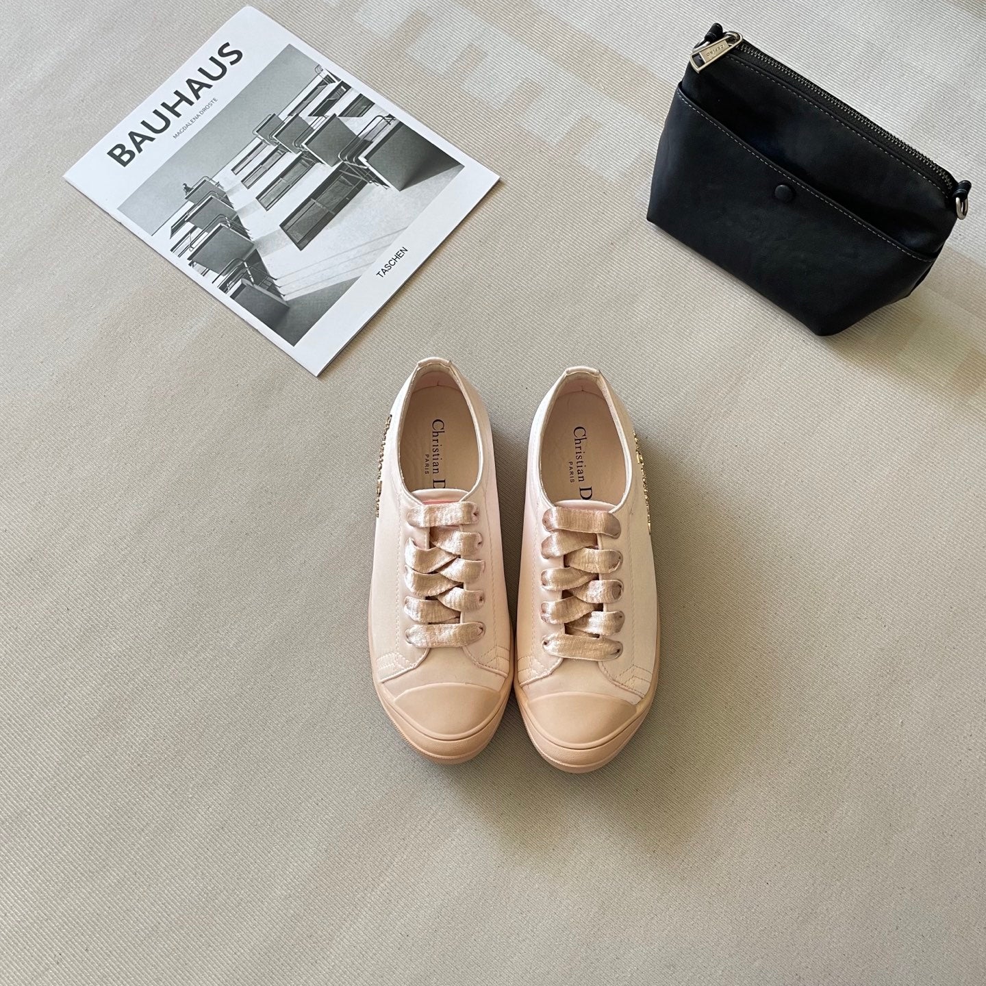 Shoes/Model:X83