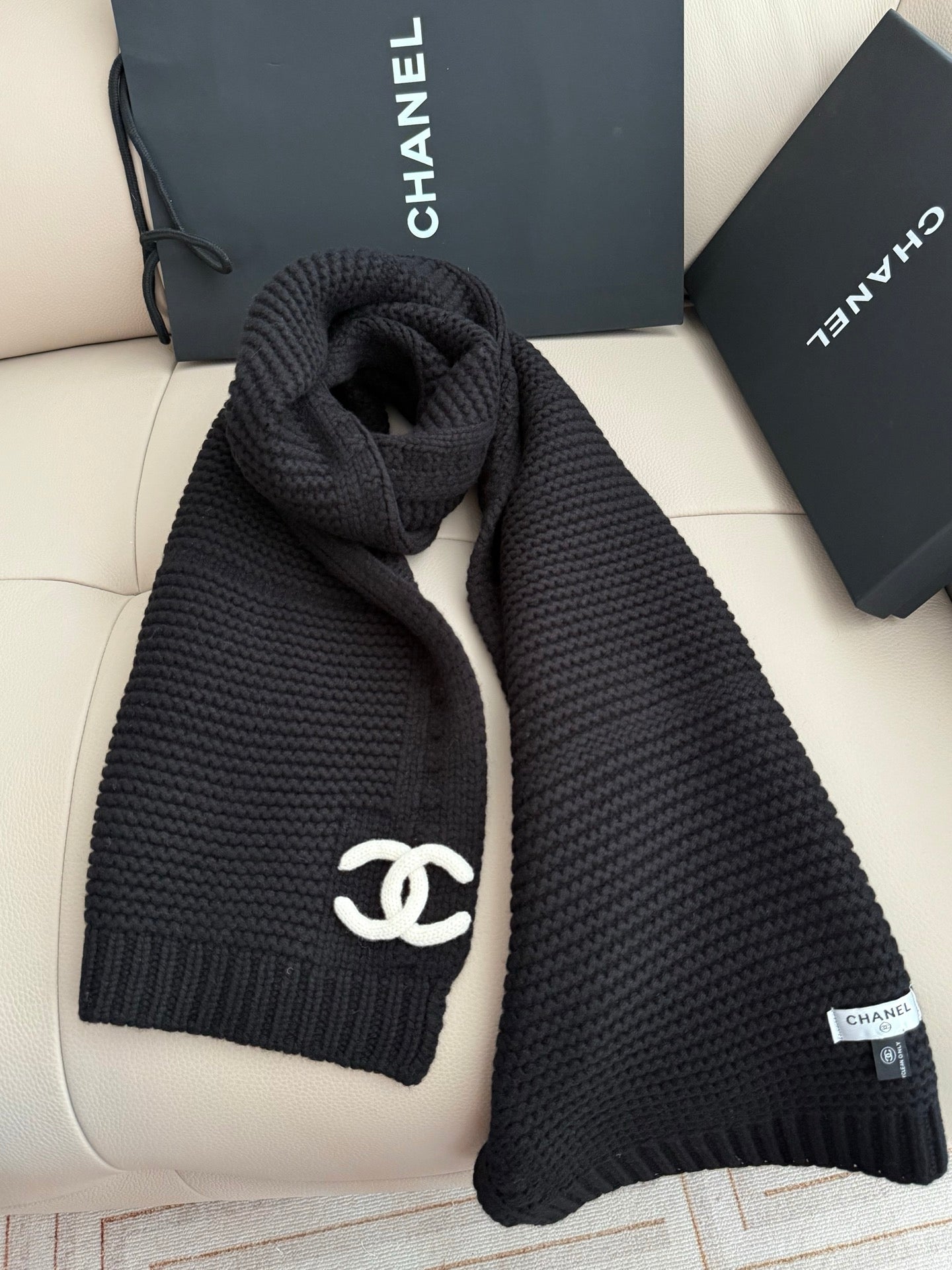 scarf/model:T 79