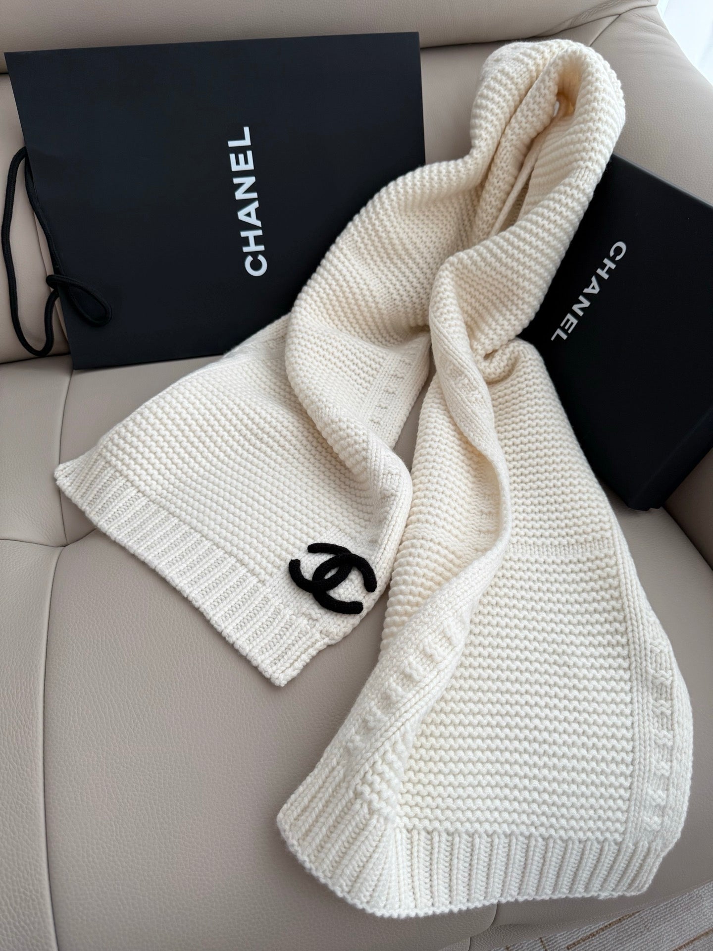 scarf/model:T 79