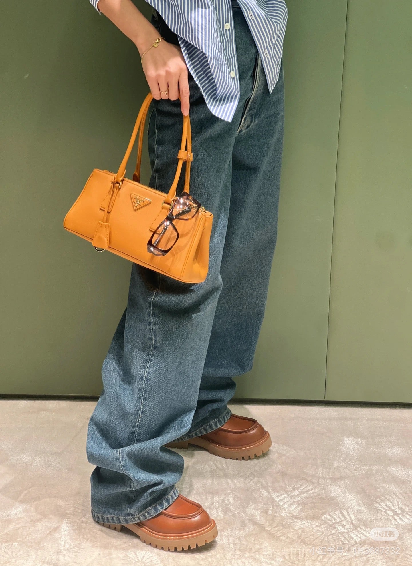 Bag/Quality: 4A/Model: 355899