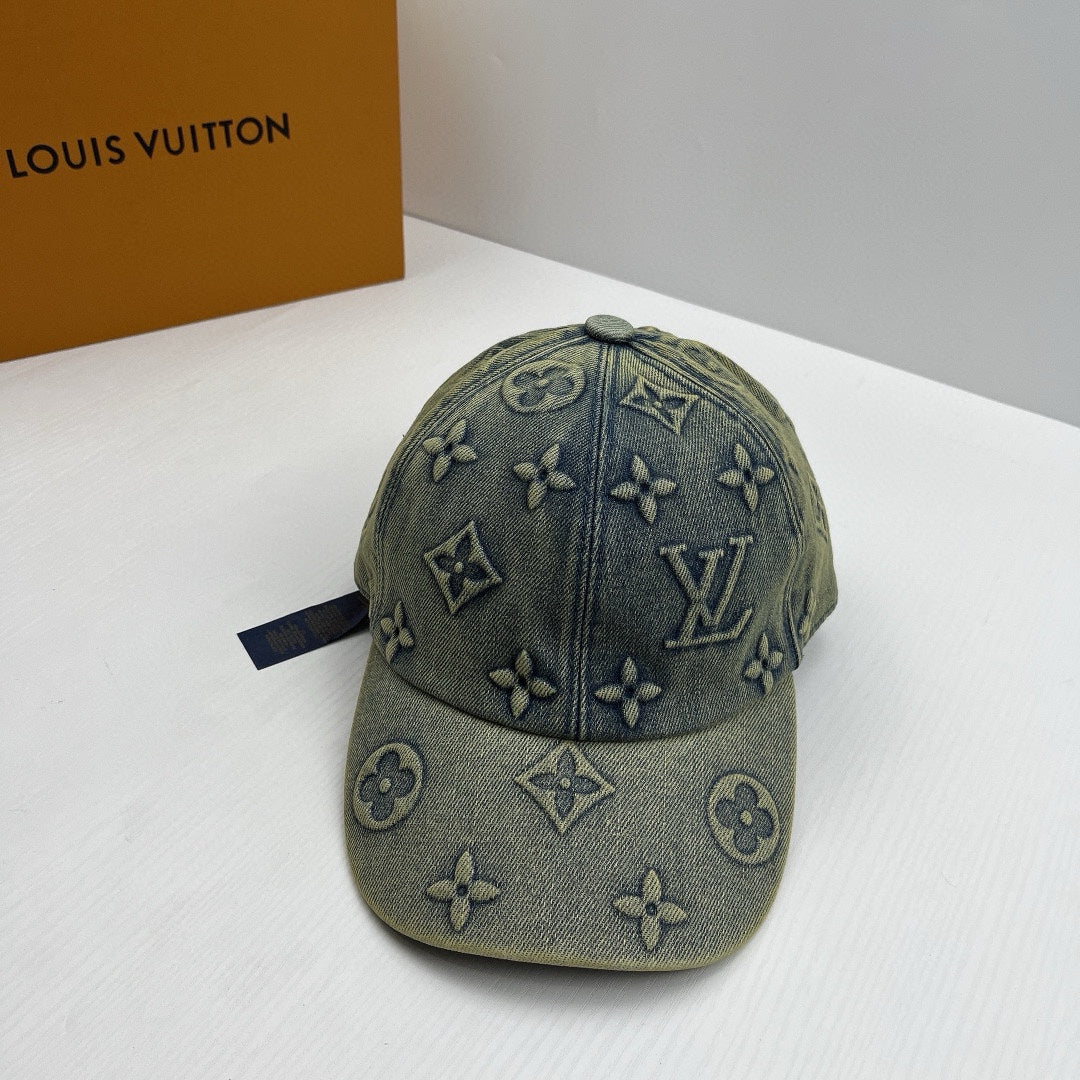 hat/ model: T32