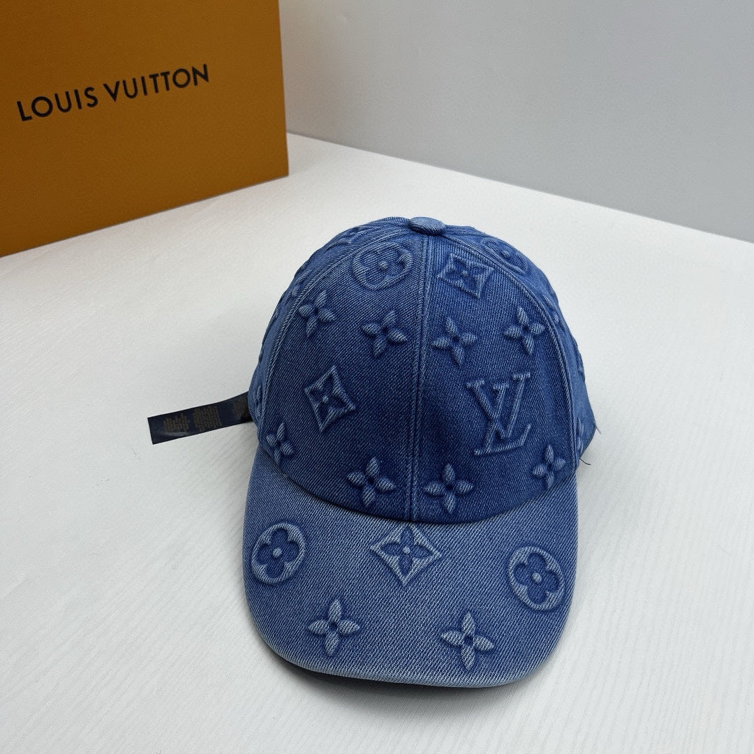 hat/ model: T32