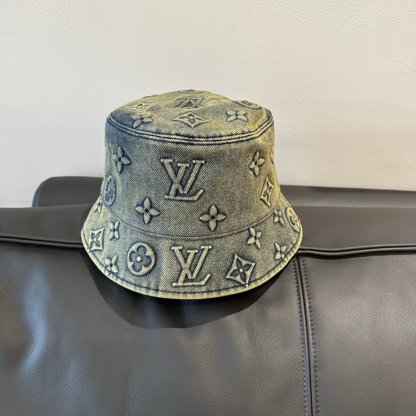 hat/ model: T34